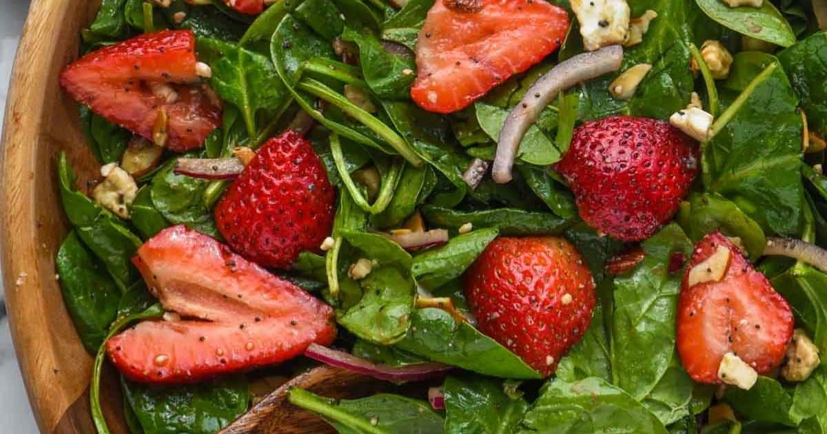 Strawberry Spinach Salad: Potluck Superstar & Weeknight Meal
